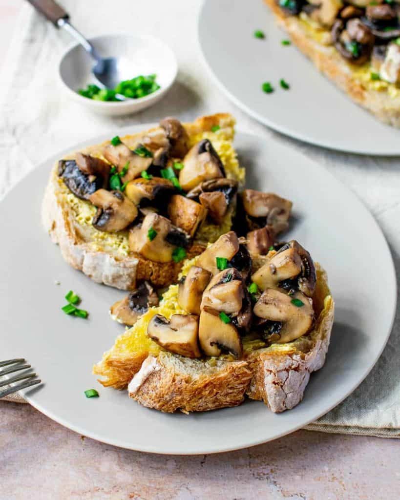 Vegan Garlic Mushrooms In 15 Minutes - Vegan Punks