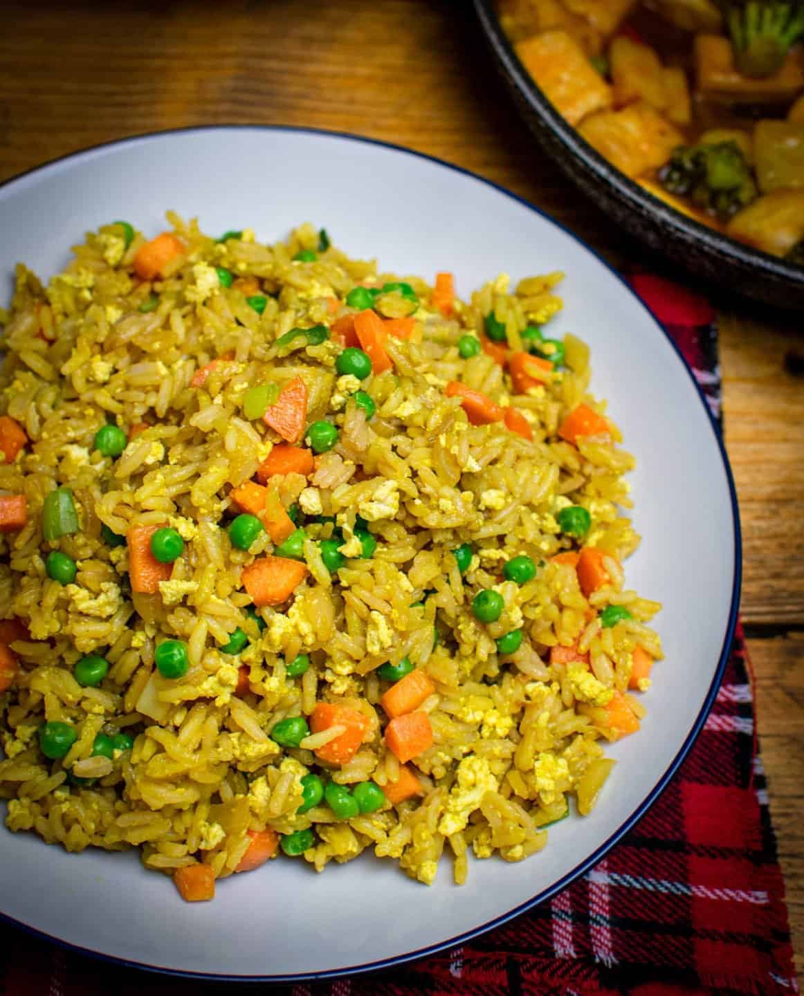 Vegan Egg Fried Rice in 20 minutes and 11 ingredients - Vegan Punks