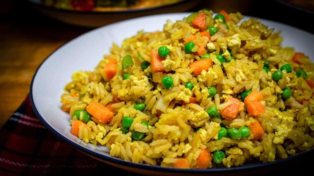 Vegan Egg Fried Rice in 20 minutes and 11 ingredients - Vegan Punks