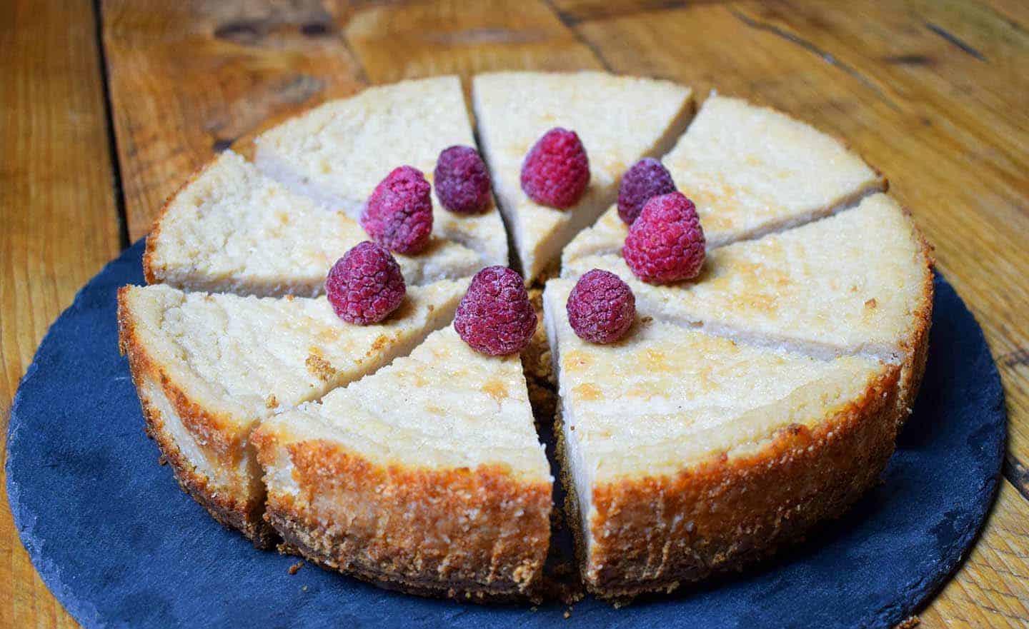 Vegan baked cheesecake