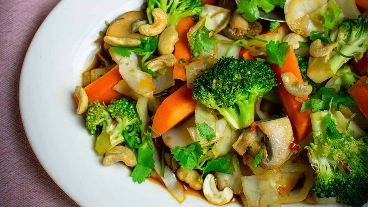 Thai Vegetable Stir Fry in 15 minutes - Vegan Punks