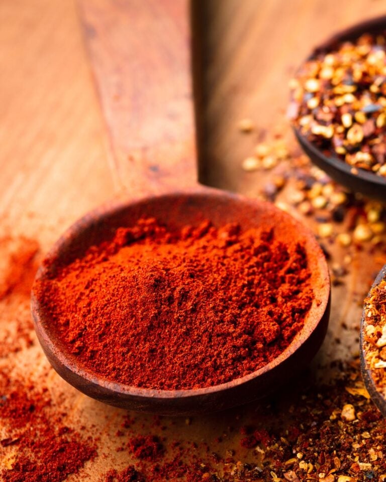 7 Best Chili Flakes Substitutes and How To Use Them - Vegan Punks