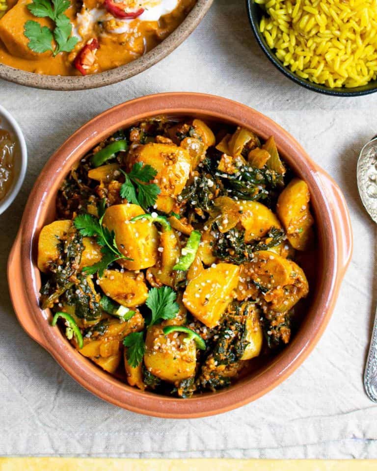 Saag Aloo in 25 minutes, Simple and Delicious - Vegan Punks